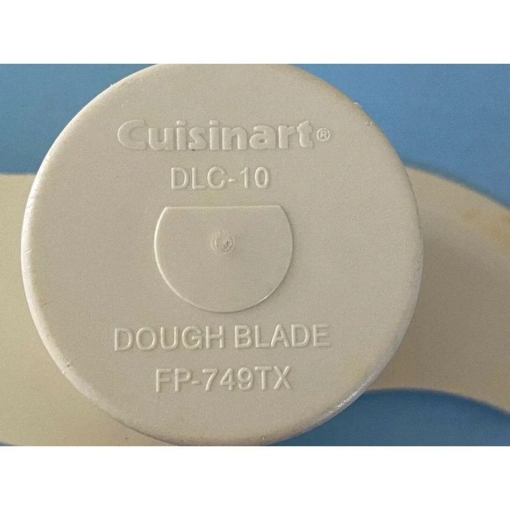 CUISINART DLC-10 2  Discontinued Dough Blade‎ EUC